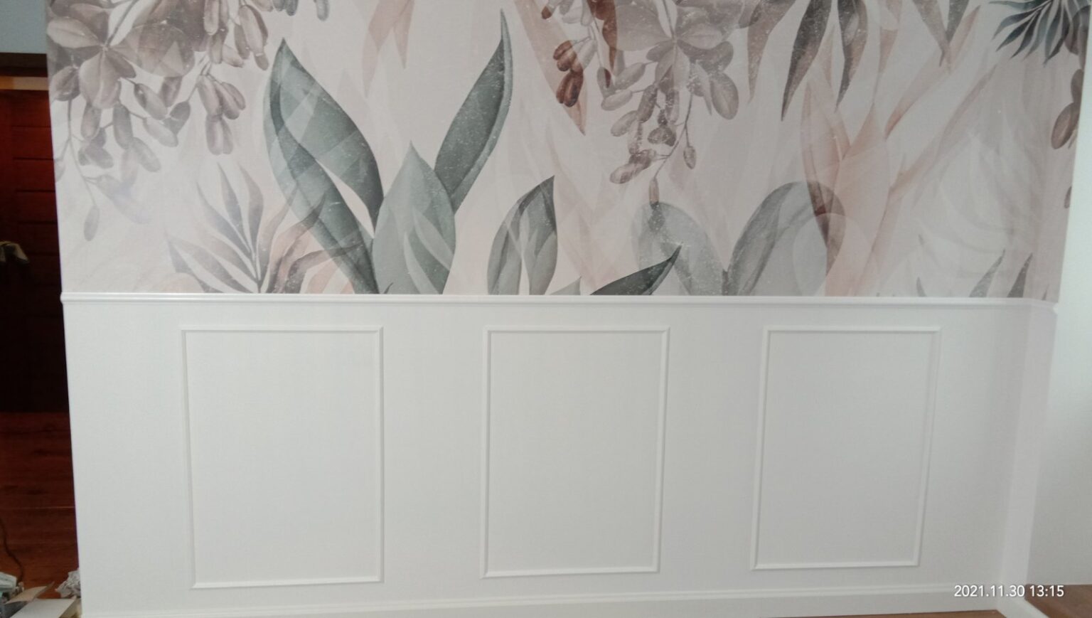 Sztukateria z tapetą 3D - TopBud